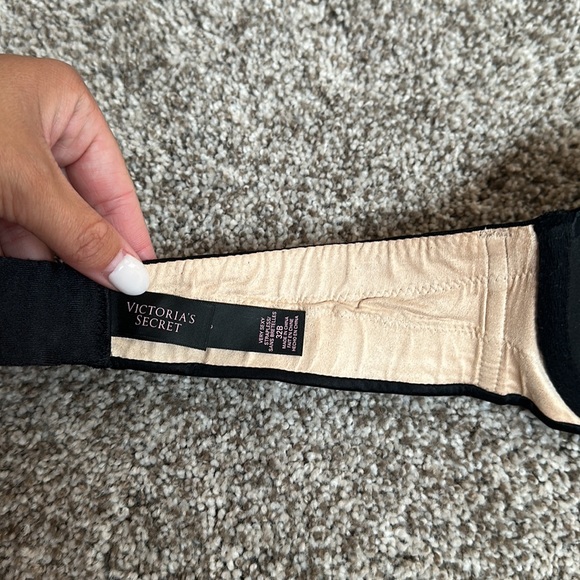 Victoria’s Secret Black Strapless Bra - Picture 6 of 7